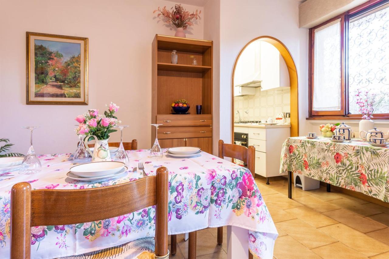 La Casetta Di Silvia Mommio Εξωτερικό φωτογραφία